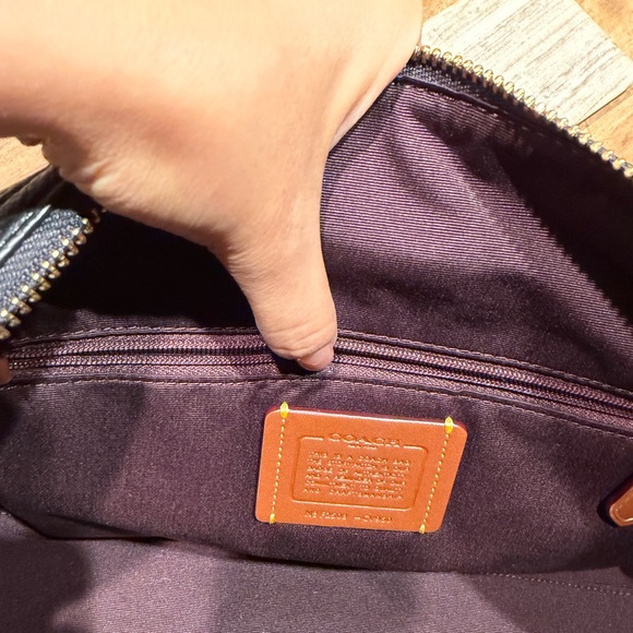 NWOT Coach Large Rowan - Picture 8 of 8